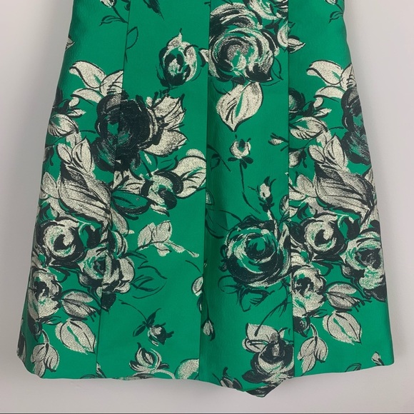 Alice & Olivia Tayla Structured Lantern Mini Dress in Kelly Green - Picture 6 of 12